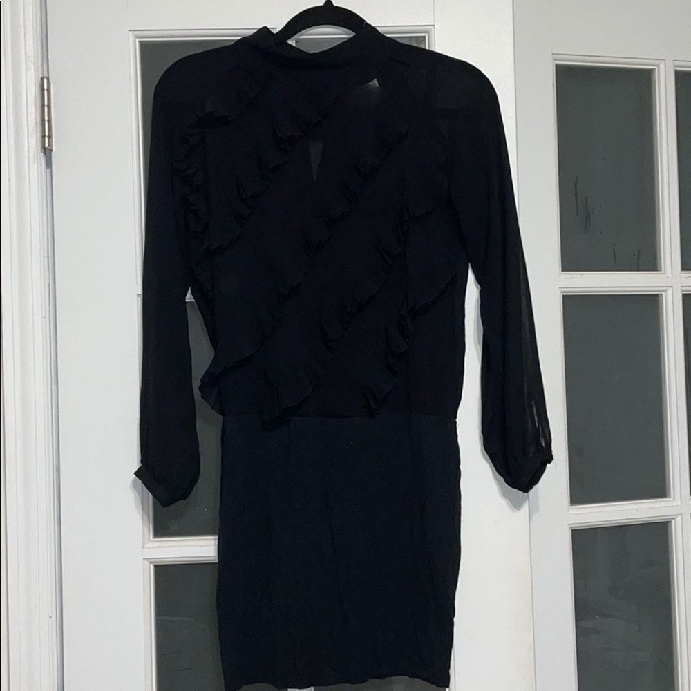 Black chic dress